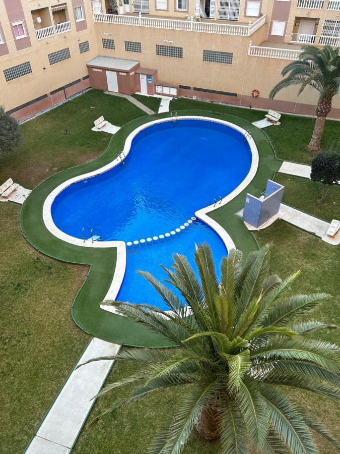 Andy'S Apartment Torrevieja Esterno foto